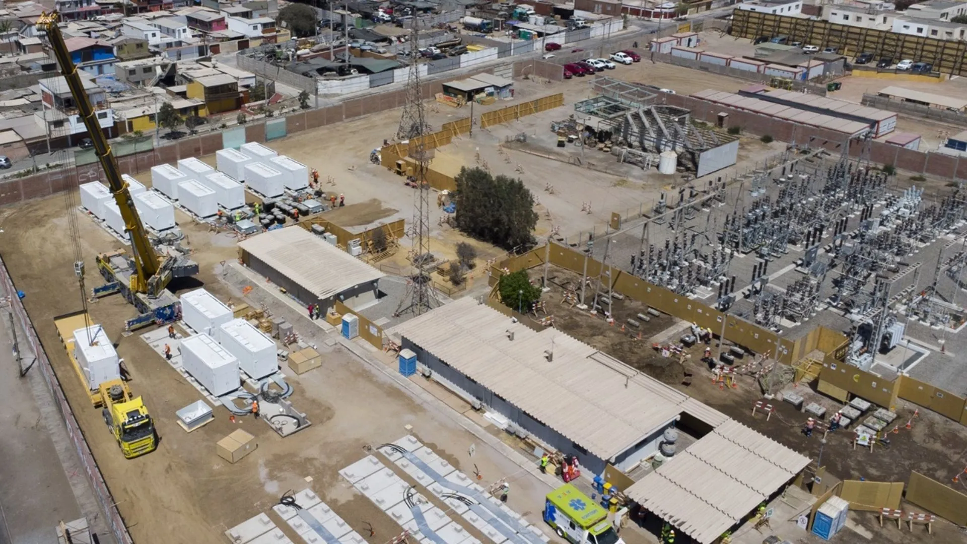 La instalación tecnológica en el proyecto BESS Arica