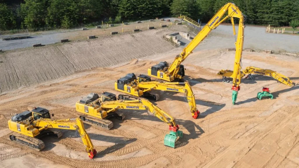 Las nuevas excavadoras de demolición de Komatsu