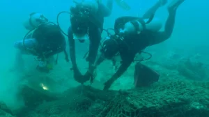 Yinson Production y autoridades de Sarawak realizan limpieza en arrecifes de coral en Miri
