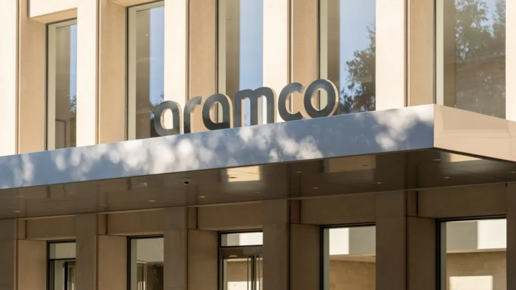 La participación accionaria del 25% Uniol por Aramco