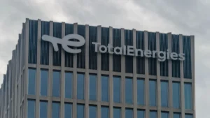 TotalEnergies pide claridad ante la prohibición del GNL ruso en la UE