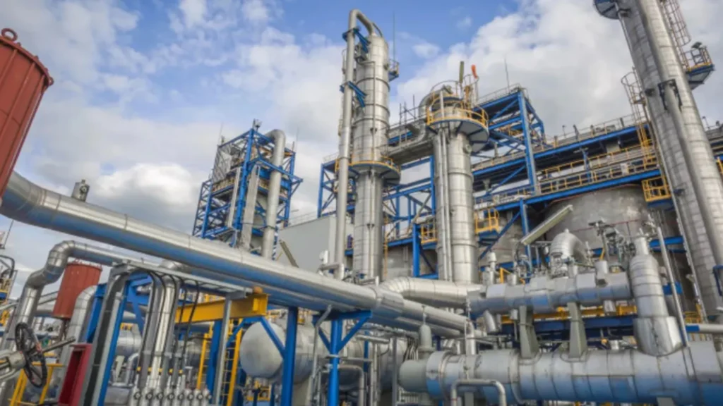 Kazakhstan announces construction of new oil and petroleum refinery by 2033