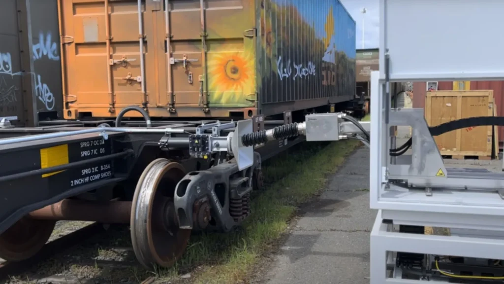 La tecnología ferroviaria al almacenamiento de baterías de SunTrain