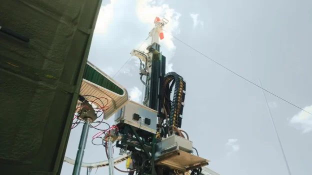 La tecnología de microondas y la perforación geotérmica