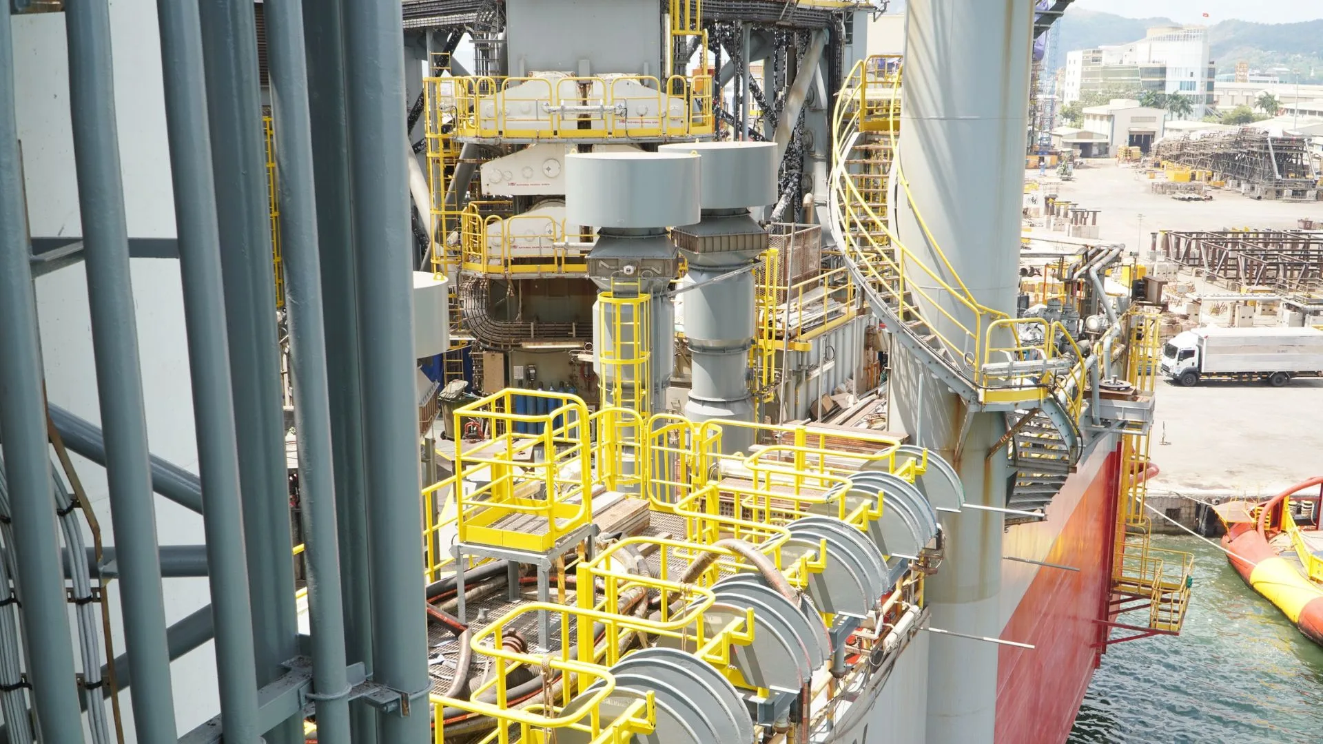 La tecnología de precisión de PV DRILLING IX para pozos complejos