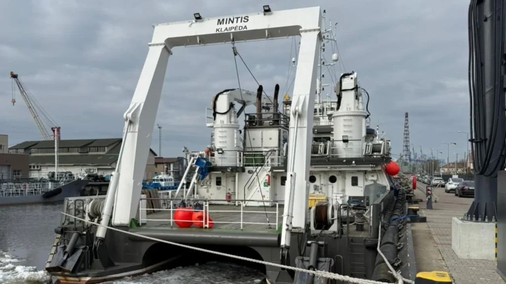 Mark Offshore gestionará el catamarán R/V Mintis para potenciar la eólica marina