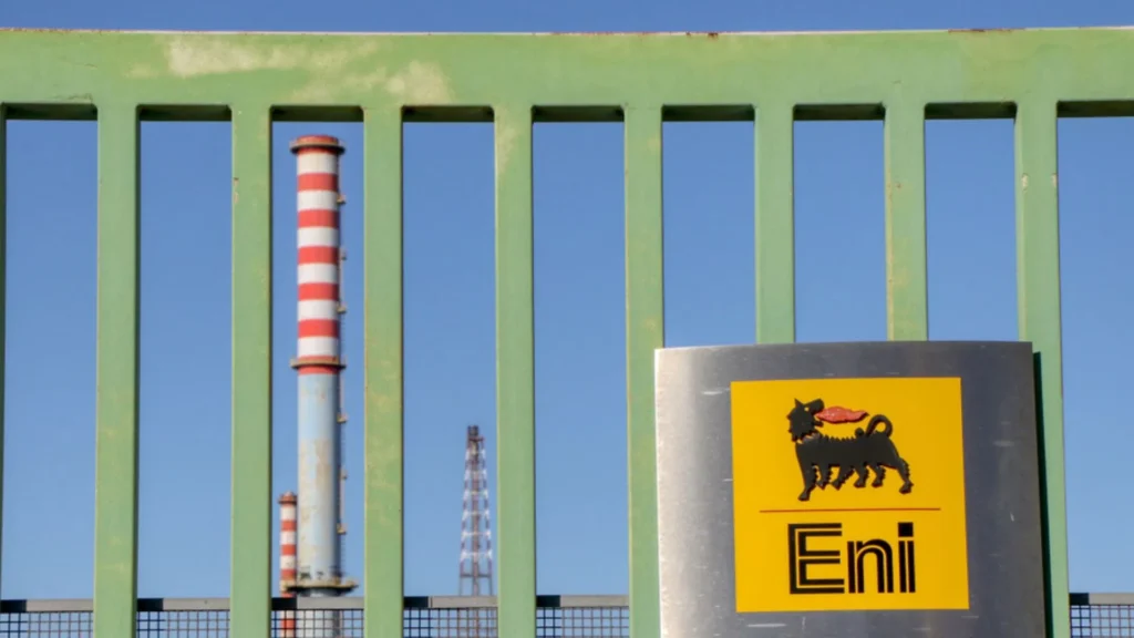 La venta de activos upstream a Hilcorp POR Eni