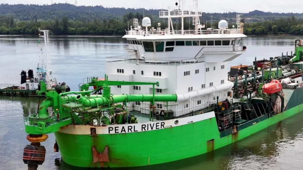 Las actividades de dragado de mantenimiento en Sarawak