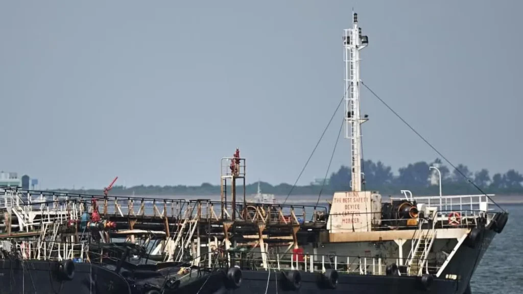 La indemnización de los afectados tras derrame de petróleo en Singapur