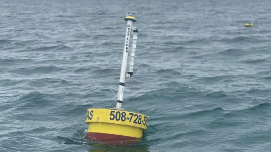 MRECo deploys a SOFAR buoy at the Cuttyhunk test site in Massachusetts