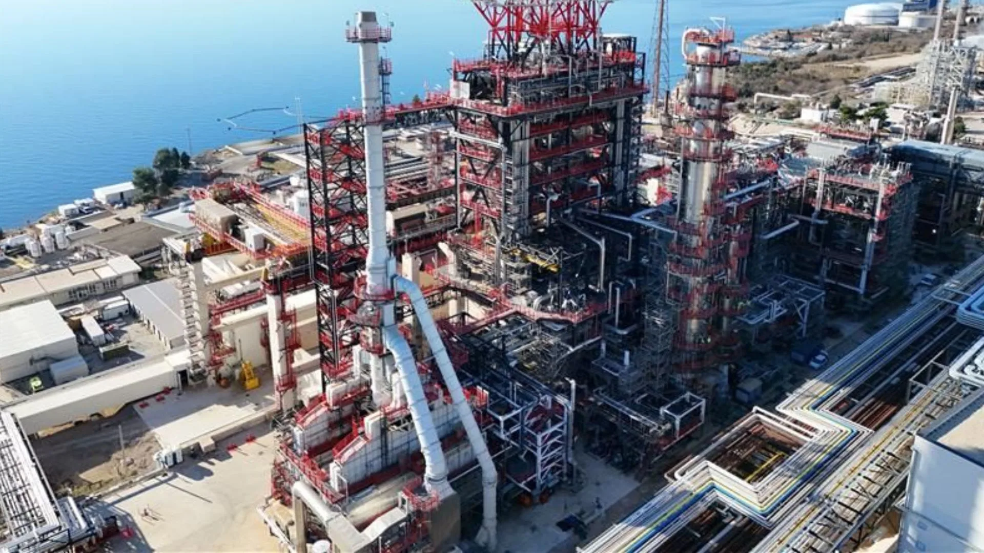 Las fases de reconstrucción de la planta petroquímica Olefin-1