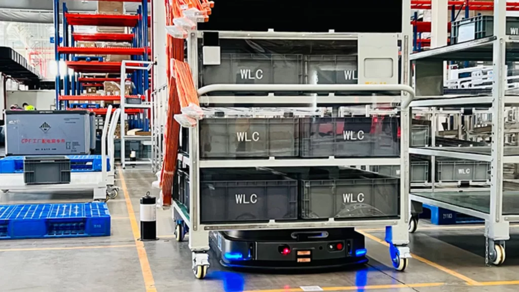 Las inteligentes carretillas elevadoras ForwardX Robotics