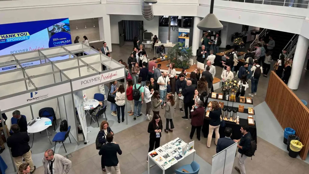 Las técnicas avanzadas y retos en la caracterización de plásticos