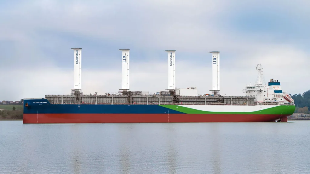 Bound4blue announces the installation of the largest eSAIL sails on a Louis Dreyfus Company vessel