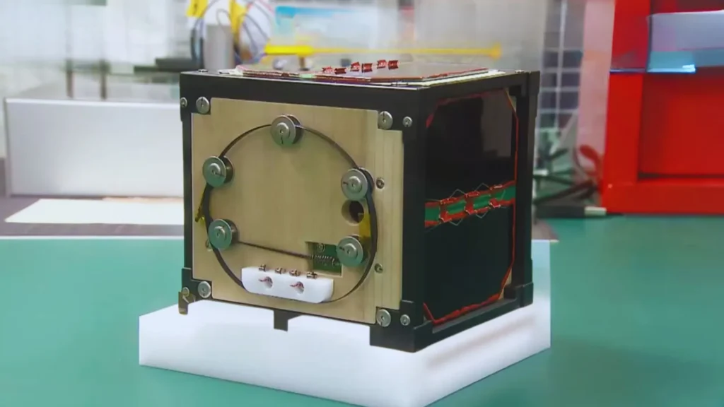 El LignoSat, el primer satélite de madera
