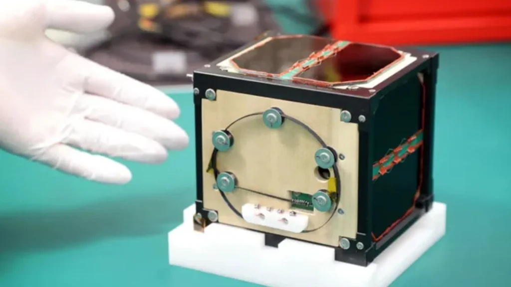Satélite de madera LignoSat