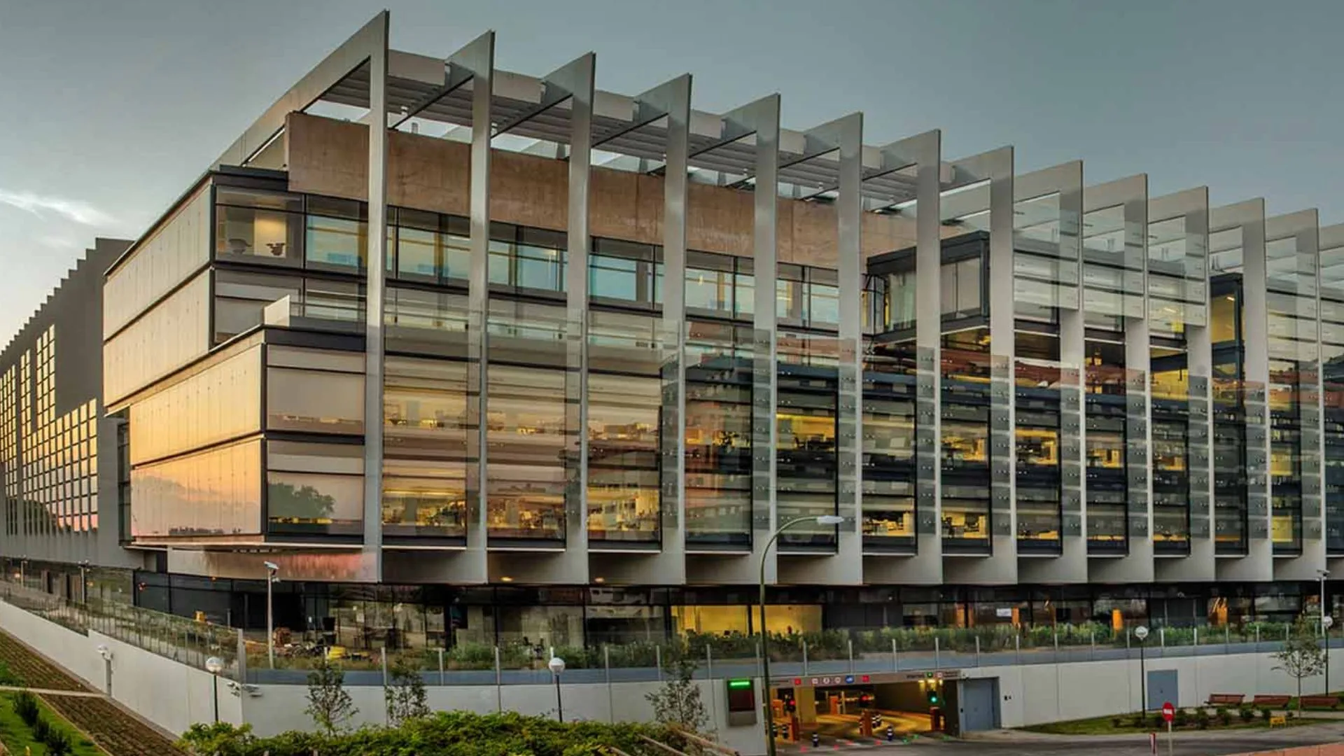 Los acuerdos petroleros de Repsol y Eni