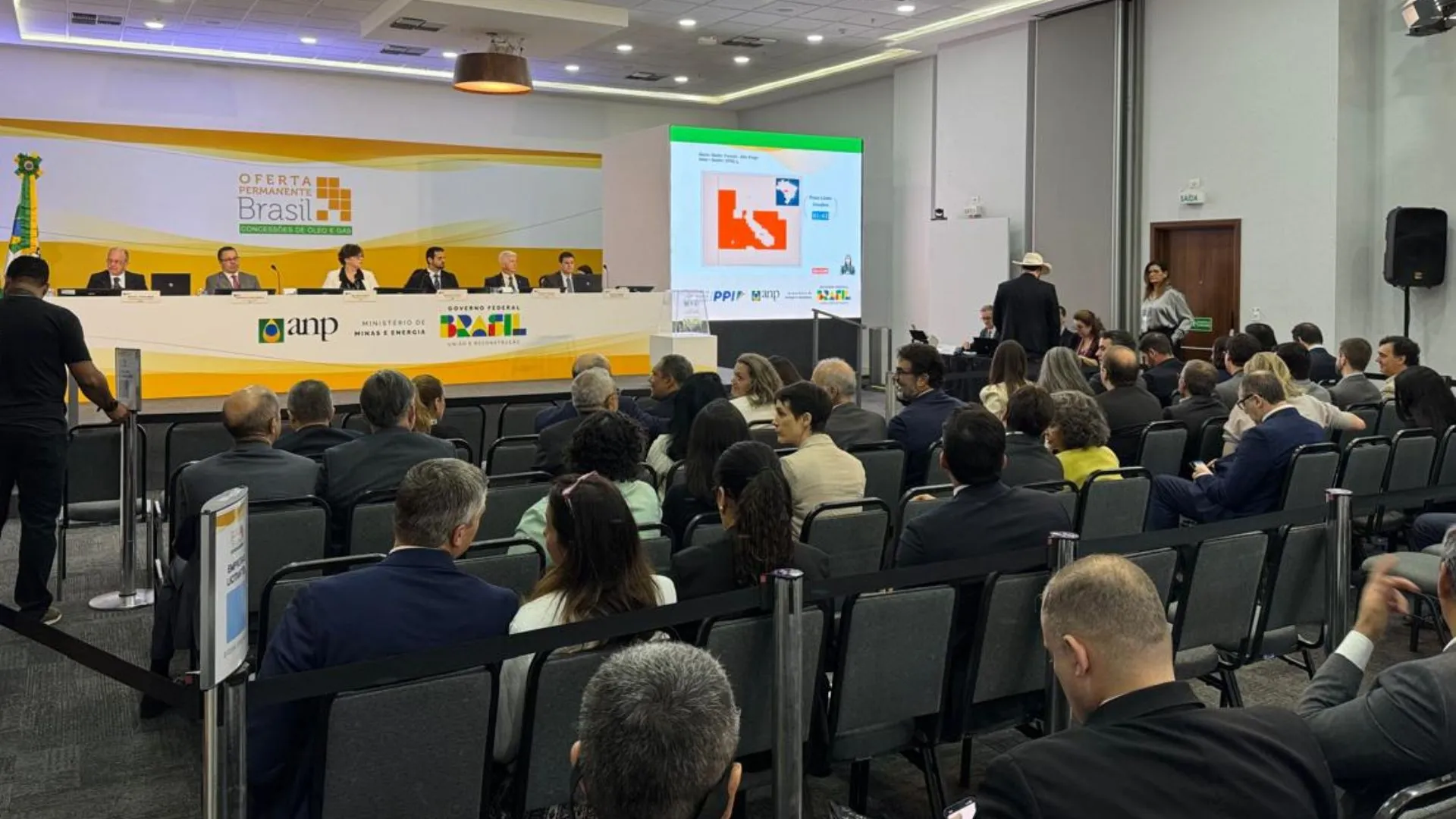 Los bloques petroleros atraen fuerte competencia empresarial en Brasil