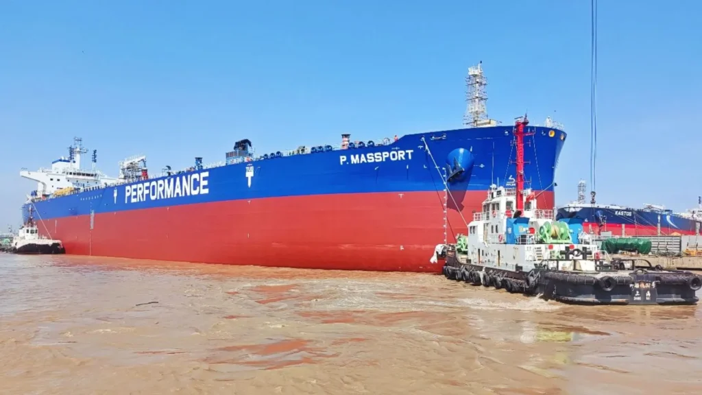 Performance Shipping secures LR1 tanker contract with Mercuria