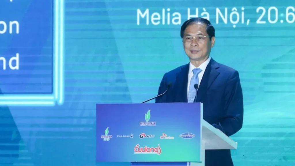 Petrovietnam boosts energy security with new exploitation contract in Block 15-1