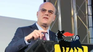 El CEO de Eni exige liberación del gas ruso