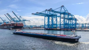 The Port of Rotterdam Executes Autonomous Navigation of a River Vessel Between Terminals