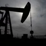 Oil prices bajan tras la pausa de Estados Unidos al ataque contra Irán.