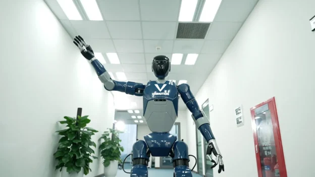 Los robots humanoides de VinGroup el robot Motion 1