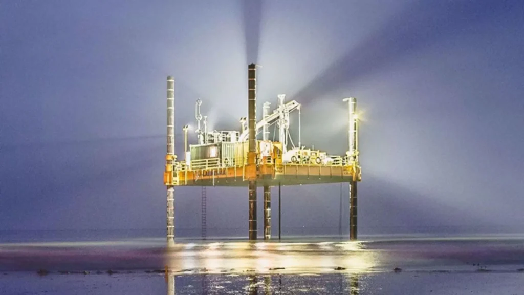 La construcción de la plataforma Poseidon Jackup