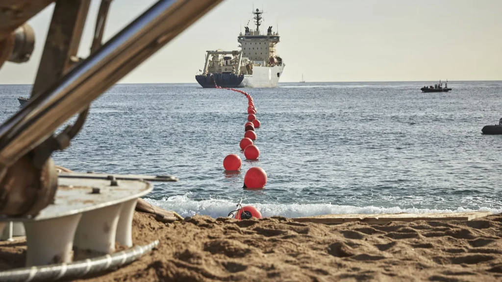 El cable submarino más largo del mundo