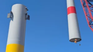 Instalan el segundo aerogenerador flotante en Port-La Nouvelle
