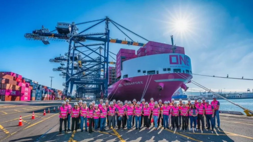 YTI recibe al ONE Singapore, el portacontenedores más grande en su historia