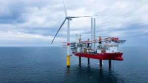 Ocean Winds installs first turbine at Yeu-Noirmoutier offshore wind farm