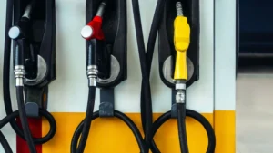 PETRONAS garantiza suministro de combustible en Malasia hasta junio de 2026