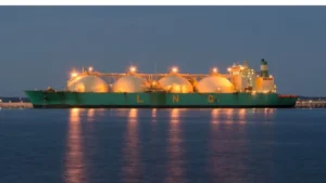 Pakistán rechaza ofertas de GNL mientras aumenta la presión por la crisis energética