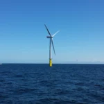 Turbina eólica marina asociada al desarrollo de Neretek para cimentaciones offshore en aguas profundas.