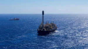 El megacampo Búzios rompe la barrera del millón de barriles diarios