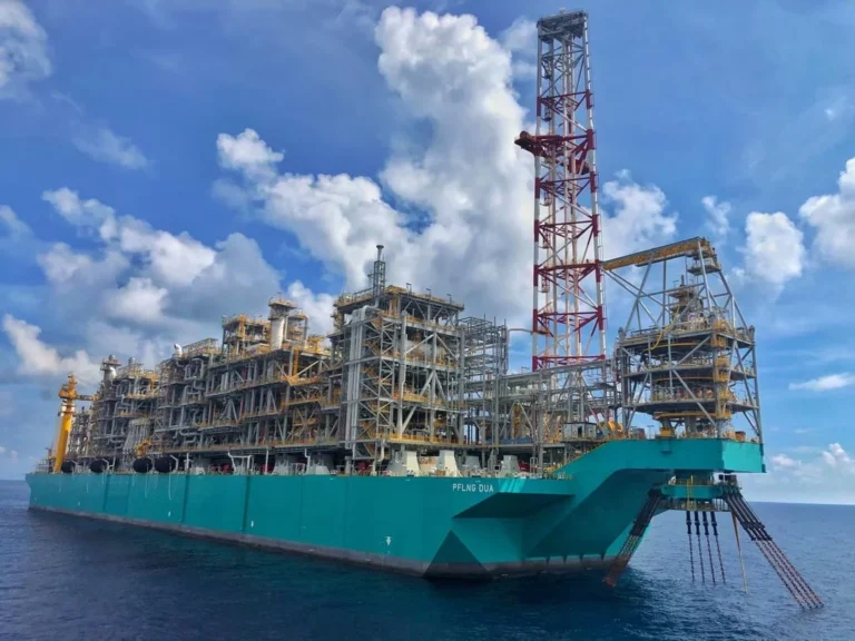 Petronas-FLNG-Dua1