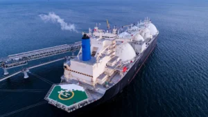 Petronas y Hokuriku Electric renuevan acuerdo de GNL hasta 2038