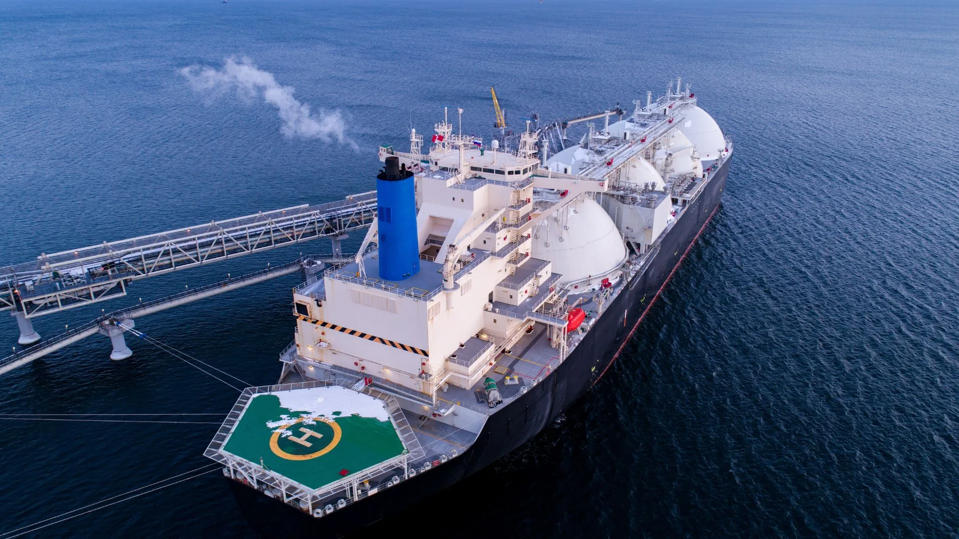 Petronas y Hokuriku Electric ratifican el contrato de GNL hasta 2038