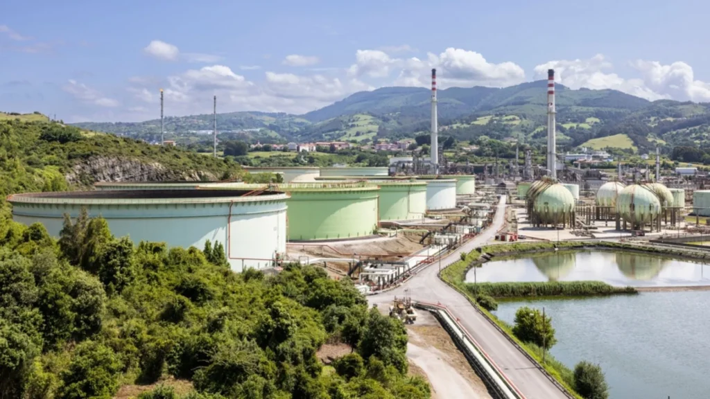 Petronor apuesta por la eficiencia y seguridad con una inversión de 89 millones en Muskiz