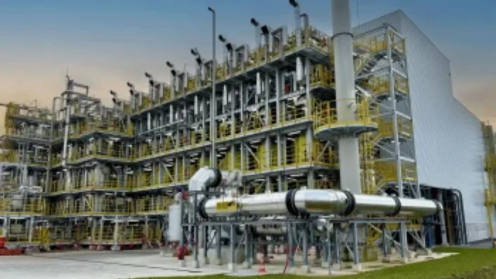 TotalEnergies begins advanced plastics recycling in France