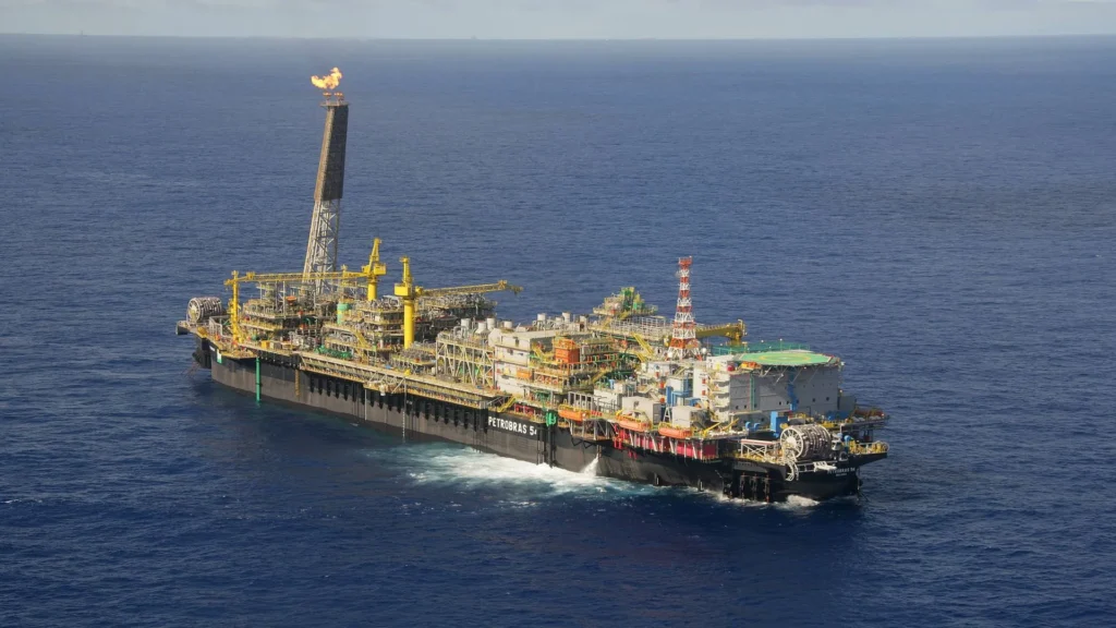 Petrobras firma contrato para adquirir equipos submarinos en el Campo Roncador