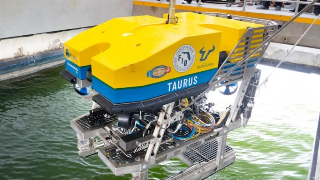 Presentan el ROV submarino Taurus para la exploración del océano profundo