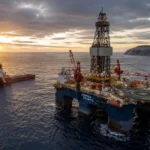 Proyecto Rosebank con la plataforma Deepsea Atlantic durante las operaciones de perforación offshore en el Mar del Norte