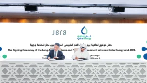 Qatar consolida su presencia en Asia con histórico contrato de GNL con JERA