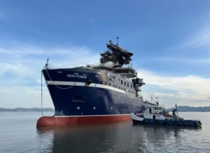 Entrega del casco del Rem Ocean: el buque inicia su viaje hacia Noruega