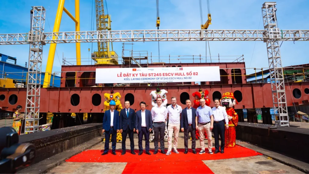 ceremonia del buque REM Pioneer