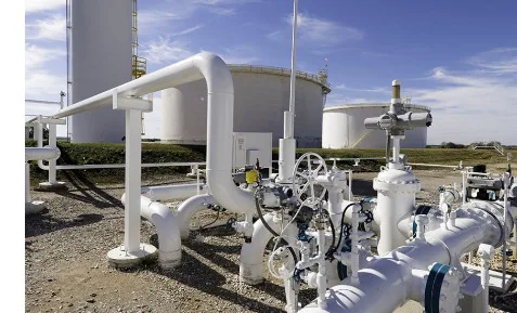 Refinerías chinas compran 8 millones de barriles de crudo