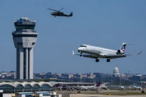 NTSB impulsa reforma de seguridad aérea en Estados Unidos tras accidente de 2025